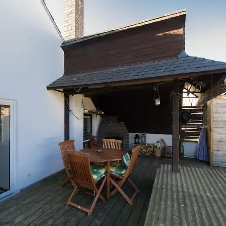 Id 5089 - Private With Own Bath * Hannover